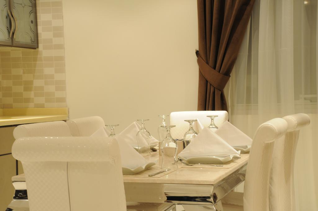 Al Yamama Palace Hotel Suites Riyad Oda fotoğraf